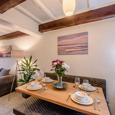 3 Bed In Carnforth Oc-90531 *